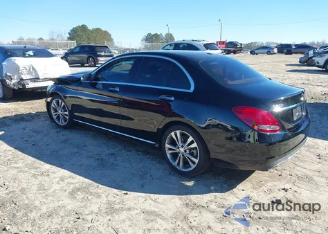 2015 Mercedes-Benz C 300 from USA, damaged, VIN 55SWF4JB7FU079160